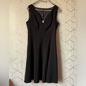 Elie Tahari Women's Black Dress Size: 12